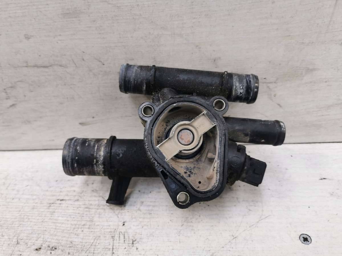 корпус термостата Renault Scenic 2 поколение 2006, DCi, DCi - фото №1
