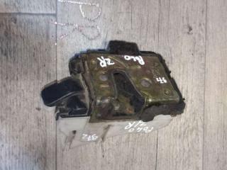 замок двери задней правой Volkswagen Polo 3 поколение 1997, 1.4 л., бензин, хетчбэк 5 дв.