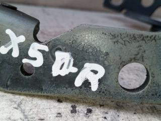 петля капота правая BMW X5 E53 2003