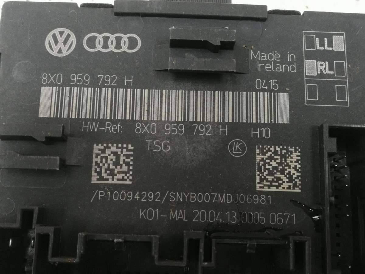 модуль управления двери Skoda Superb 2 поколение 2013 - фото №1