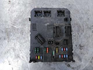 блок предохранителей Peugeot 206 1 поколение 2001, 1.4 л., бензин, хетчбэк 5 дв.