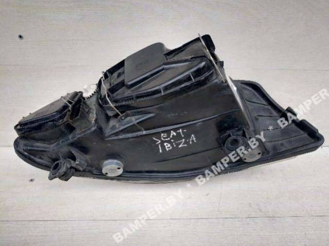 фара левая SEAT Ibiza 3 поколение 2003 - фото №1