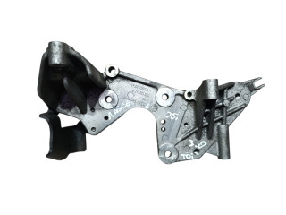 кронштейн ТНВД Audi A6 4F/C6 2005, 3.0 л., дизель