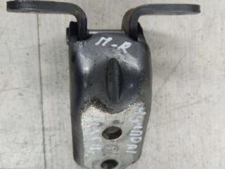 петля двери Hyundai ix35 1 поколение 2012