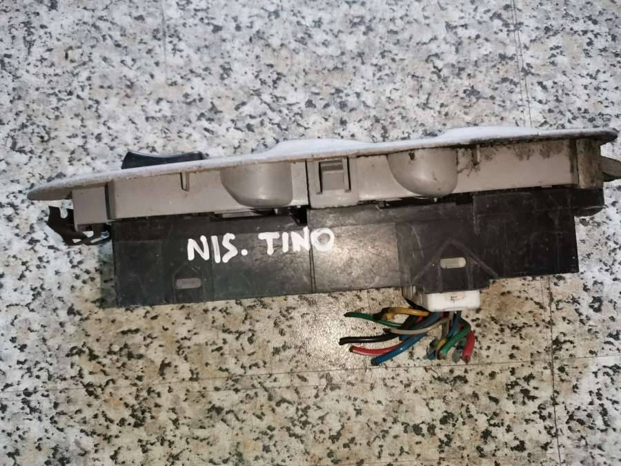 блок управления стеклоподъемниками Nissan Almera Tino V10 2001, 2.2 л., TD, дизель, хетчбэк 5 дв. - фото №1