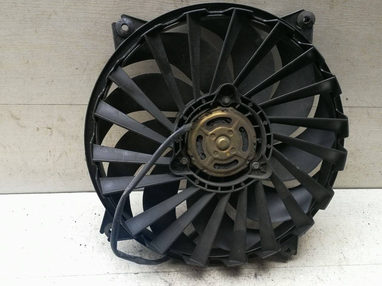 вентилятор радиатора Peugeot 807 1 поколение 2003, 2.0 л., дизель - фото №1