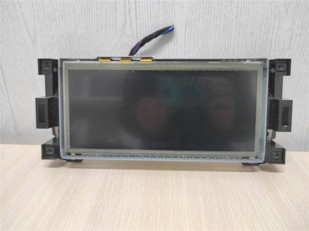 монитор мультимедиа Land Rover Discovery 5 поколение L462 2020, 3.0 л., дизель, АКПП, передний привод, правый руль, C2D56665, LR112397, GX6319C299AE, LR112397 - фото №1
