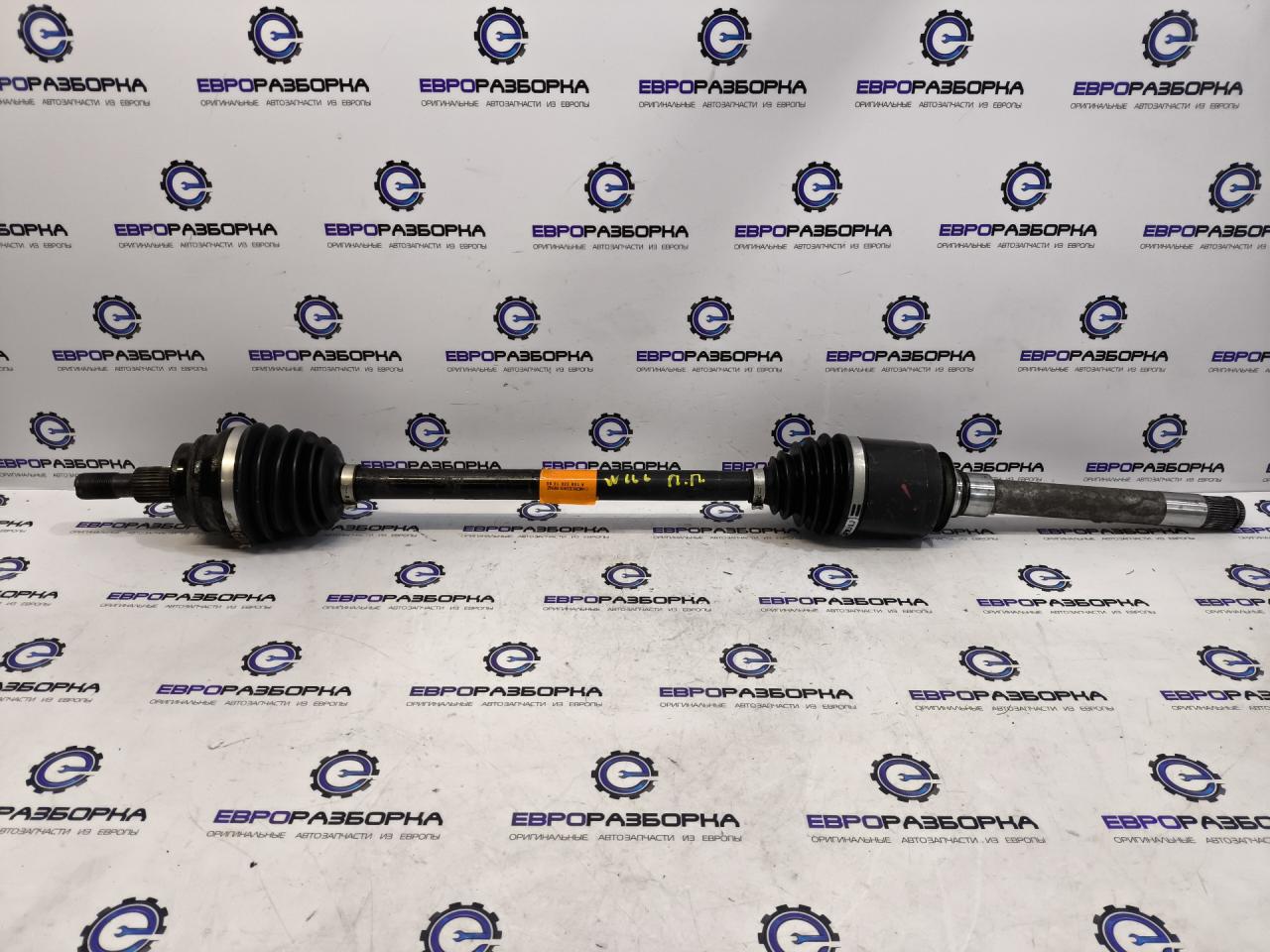 полуось передняя правая (приводной вал, ШРУС) Mercedes-Benz GLS-Класс X166 2018, 3.0 л., CDi, OM 642.826, дизель, АКПП, 197, внедорожник 5 дв., полный привод, правый руль, A1663301300 - фото №1