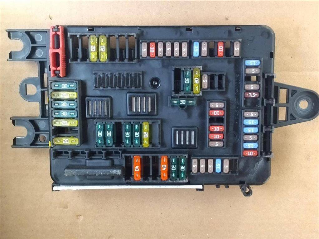 блок предохранителей BMW X6 F16 2015, 3.0 л., D, N57 D30 C, дизель, АКПП, внедорожник 5 дв., полный привод, 9316569, 61149259466, 61149296879, 9316569 - фото №1