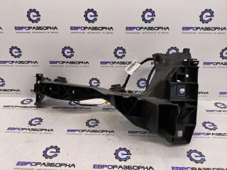 крепление фары правой Audi Q7 4M [2-й рестайлинг] 4M 2025, 3.0 л., TFSI, DCB, бензин, АКПП, z7s / daytonagrau, внедорожник 5 дв., полный привод, правый руль, 4M0805608C