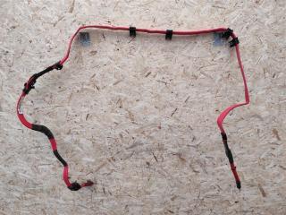 плюсовой провод аккумулятора Land Rover Discovery 5 поколение L462 2020, 3.0 л., дизель, АКПП, передний привод, правый руль, LR113617, HY3214305AJ