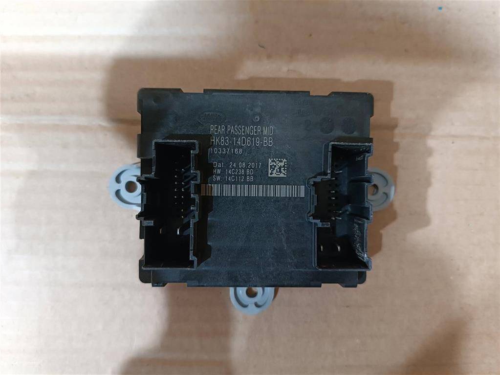 модуль управления двери Land Rover Discovery Sport 1 поколение L550 2017, 2.0 л., дизель, АКПП, передний привод, HK8314D619BB, LR095504, T4A14036, LR095504 - фото №1