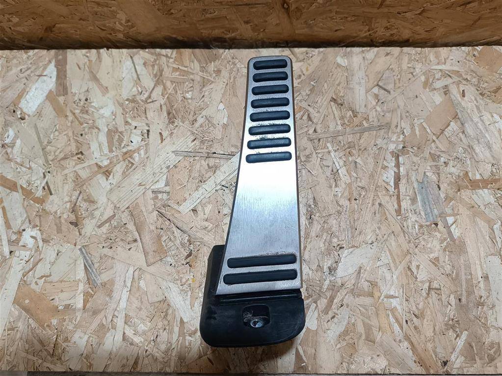 педаль Volvo XC90 2 поколение 2019, 2.0 л., дизель, АКПП, полный привод, правый руль, 32269125, 32269125 - фото №1