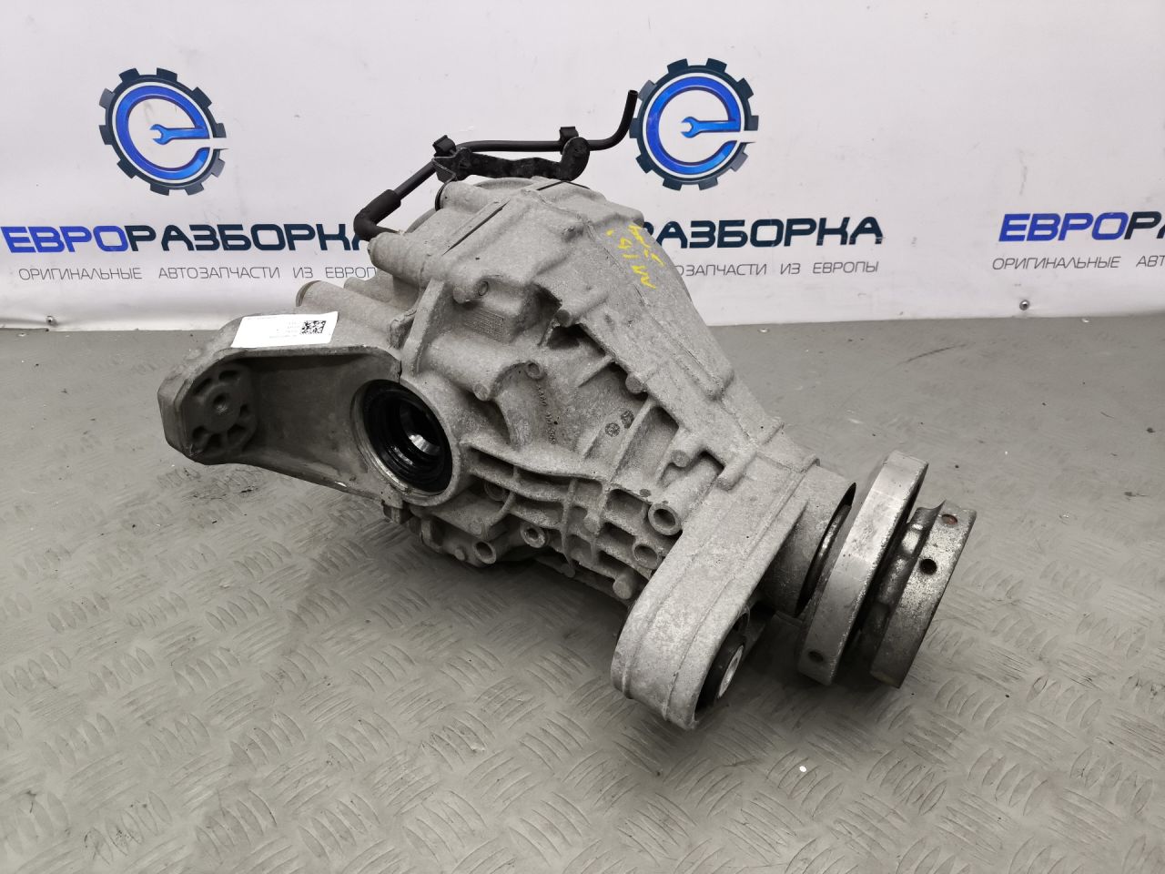 редуктор заднего моста Maserati Levante 1 поколение M161 2019, 3.0 л., M156D, бензин, АКПП, внедорожник 5 дв., 670037685, 670218942 - фото №1