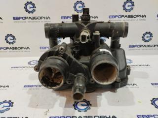 корпус термостата Land Rover Range Rover 3 поколение [2-й рестайлинг] L322 2010, 4.4 л., дизель, АКПП, передний привод, LR022695, AL3Q9K478DC, AL3Q9K478DD, LR022695, LR110459, LR186860