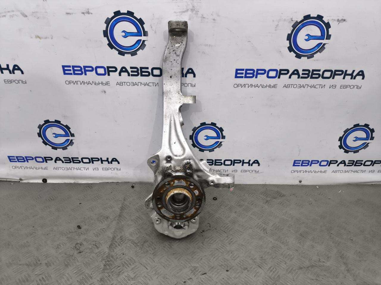 кулак поворотный правый Mercedes-Benz GLE V167 2022, 2.9 л., дизель, АКПП, внедорожник 5 дв., A1673323600 - фото №1