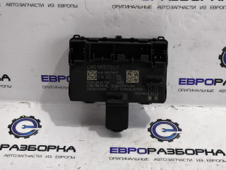 модуль управления двери Bentley Bentayga 1 поколение [рестайлинг] 4V1 2023, 4.0 л., TFSI, DCU, бензин, АКПП, темно-зеленый перламутр, внедорожник 5 дв., полный привод, правый руль, 4M0959795P