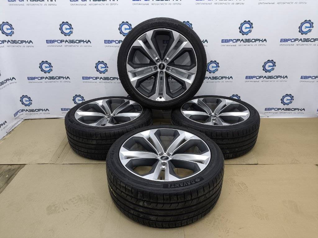 диск литой Audi Q8 4M 4M8 2021, 3.0 л., TFSI, DCBD, бензин, АКПП, черный металлик, внедорожник 5 дв., полный привод, правый руль, 4M8601025AN - фото №1