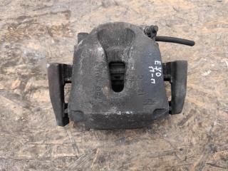 суппорт передний правый BMW X5 E70 2010, 4.0 л., АКПП, передний привод, 6776784, 34116776784