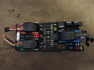 блок предохранителей Land Rover Discovery Sport 1 поколение L550 2016, 2.0 л., дизель, АКПП, передний привод, FK7214F041AB, FK7214F041AB