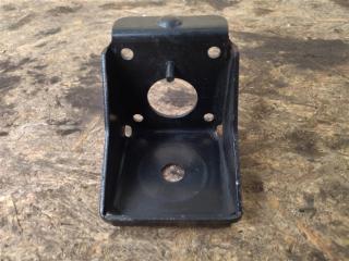 кронштейн КПП Audi R8 42 420 2008, 4.2 л., TFSI, BYH, бензин, АКПП, купе, передний привод, 420399113A, 420399113A