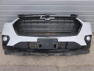 бампер передний Chevrolet Traverse 2 поколение [рестайлинг] 2022, 3.6 л., бензин, АКПП, белый, внедорожник 5 дв., полный привод