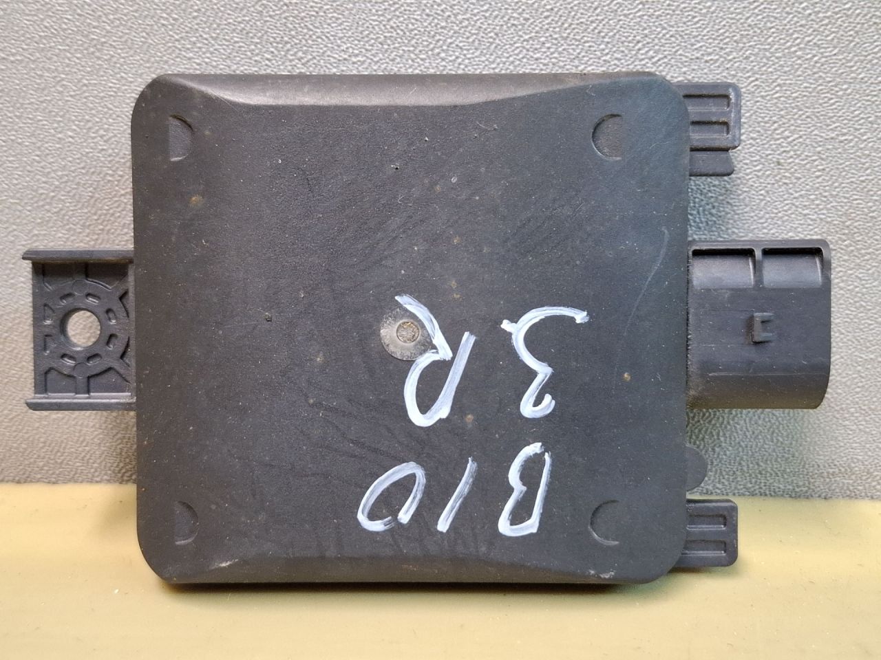 датчик мертвых (слепых) зон Volkswagen Jetta 7 поколение 2020, 2.0 л., бензин, серый, седан, передний привод, 2Q0907686B - фото №1