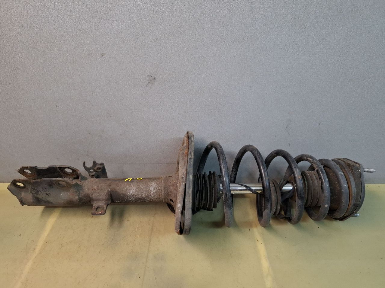 амортизатор задний Toyota Camry 7 поколение XV40 ACV40 2009, 2.4 л., 2AZ-FE, бензин, АКПП, синий, седан, передний привод - фото №1