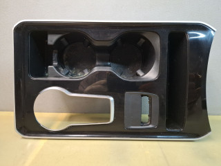 подстаканник Ford Edge 2 поколение CD539 [рестайлинг] 2020, 2.0 л., бензин, АКПП, красный, внедорожник 5 дв., полный привод