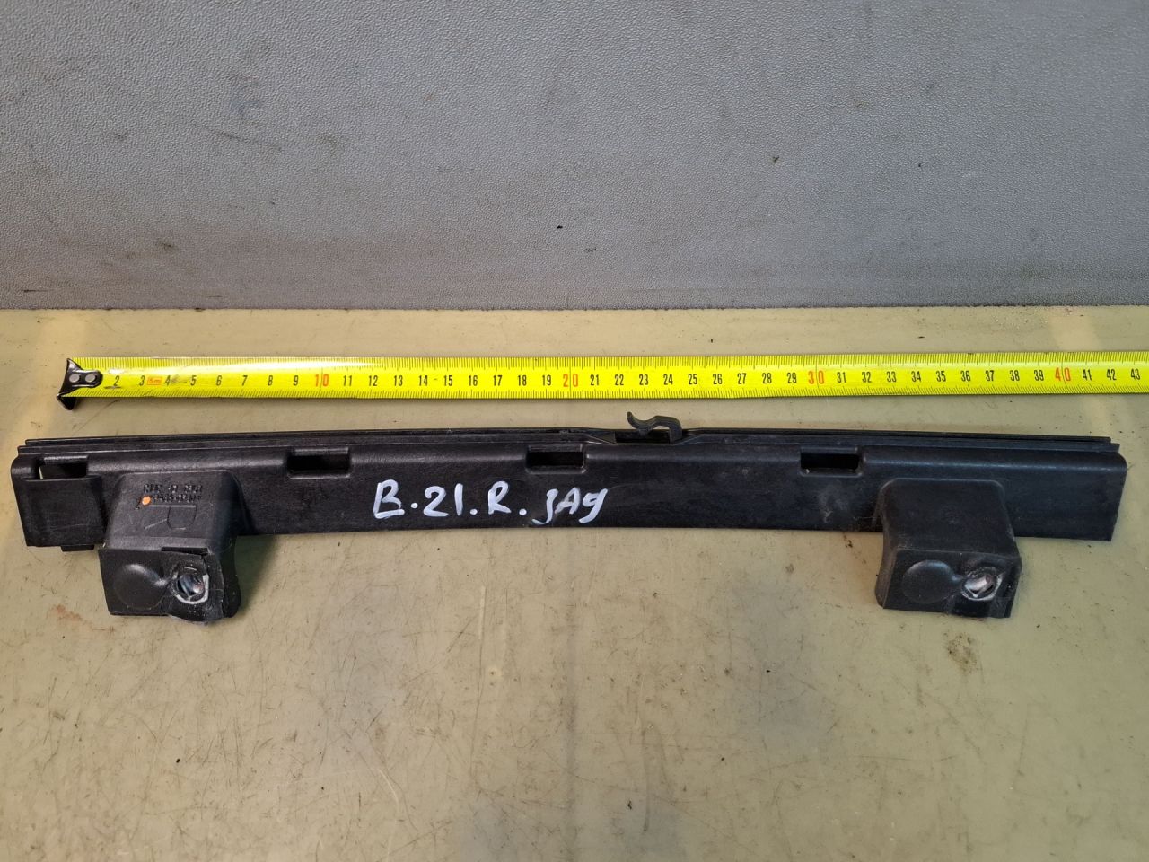 направляющая стекла задней правой Chevrolet Blazer 3 поколение 2019, 3.6 л., бензин, АКПП, белый, полный привод - фото №1