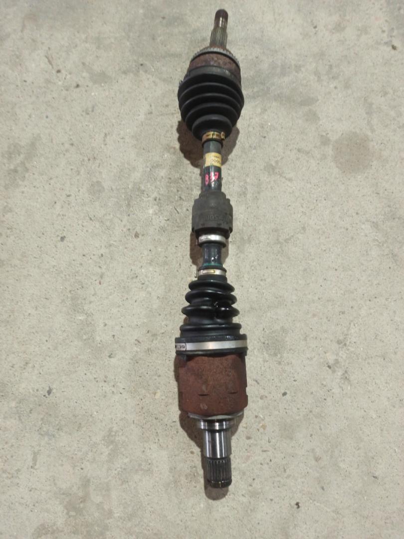 полуось передняя левая (приводной вал, ШРУС) Toyota Camry 7 поколение XV40 2008, 2.4 л., 2AZ-FE, бензин, АКПП, седан, передний привод - фото №1