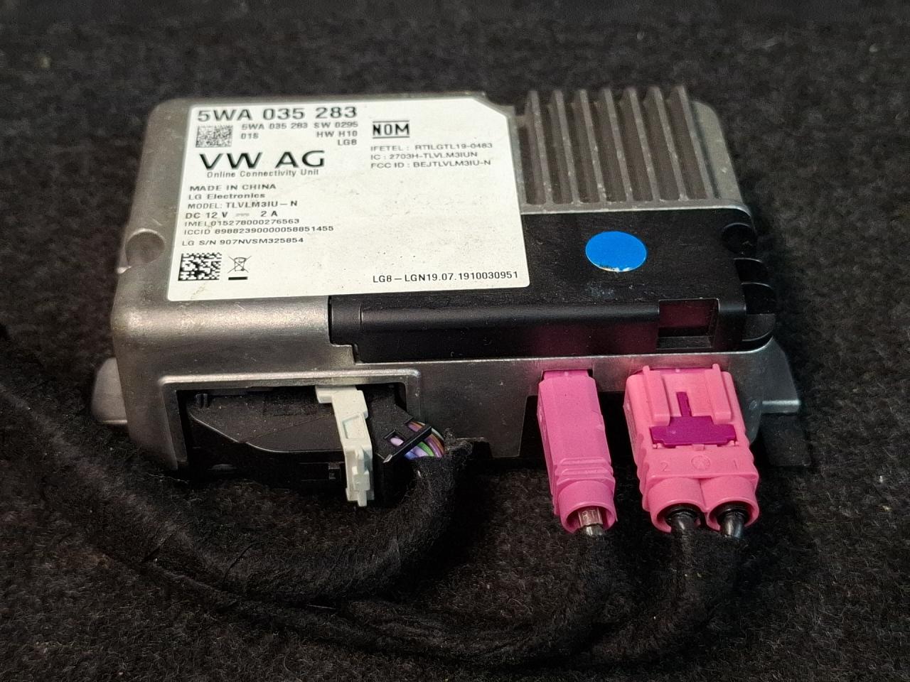 блок управления телефоном Volkswagen Tiguan 2 поколение 2020, 2.0 л., бензин, АКПП, серый, полный привод, 5WA035283 - фото №1