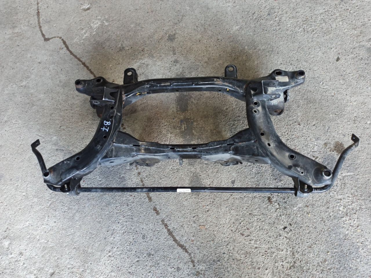 балка подвески задняя Chevrolet Equinox 3 поколение 2018, 2.0 л., бензин, АКПП, передний привод - фото №1