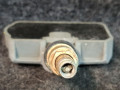 датчик давления в шине Toyota Sienna 3 поколение 2011, 3.5 л., 2GR-FE, бензин, АКПП, серый, передний привод, ZPNVS61U003 - фото №3