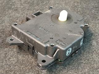 моторчик заслонки печки Toyota Camry 7 поколение XV40 2008, 2.4 л., 2AZ-FE, бензин, АКПП, седан, передний привод, AE063800-0171PLS