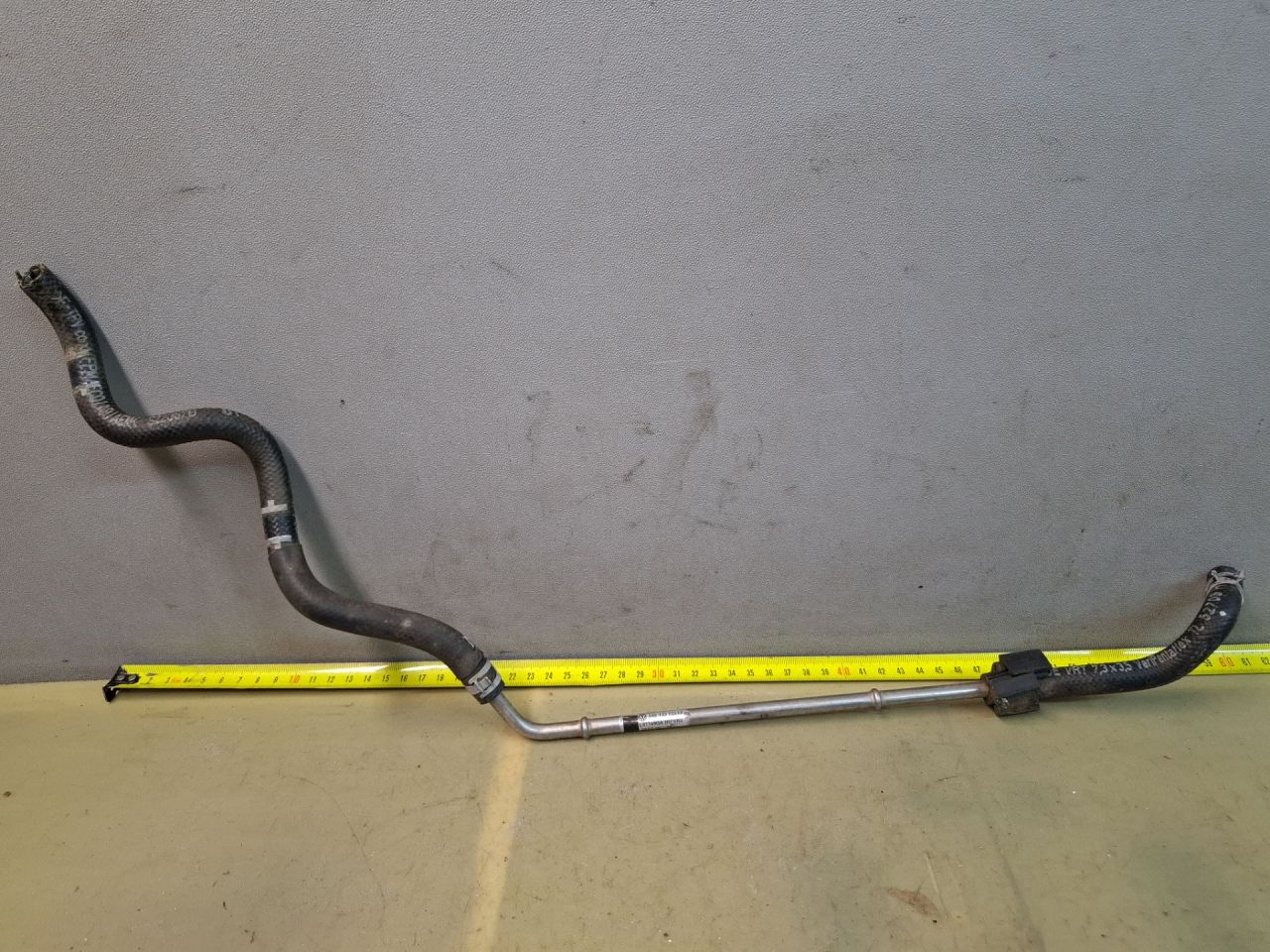 трубка топливная Volkswagen Jetta 7 поколение 2019, 1.4 л., бензин, АКПП, оранжевый, седан, передний привод, 04E133723FF - фото №1