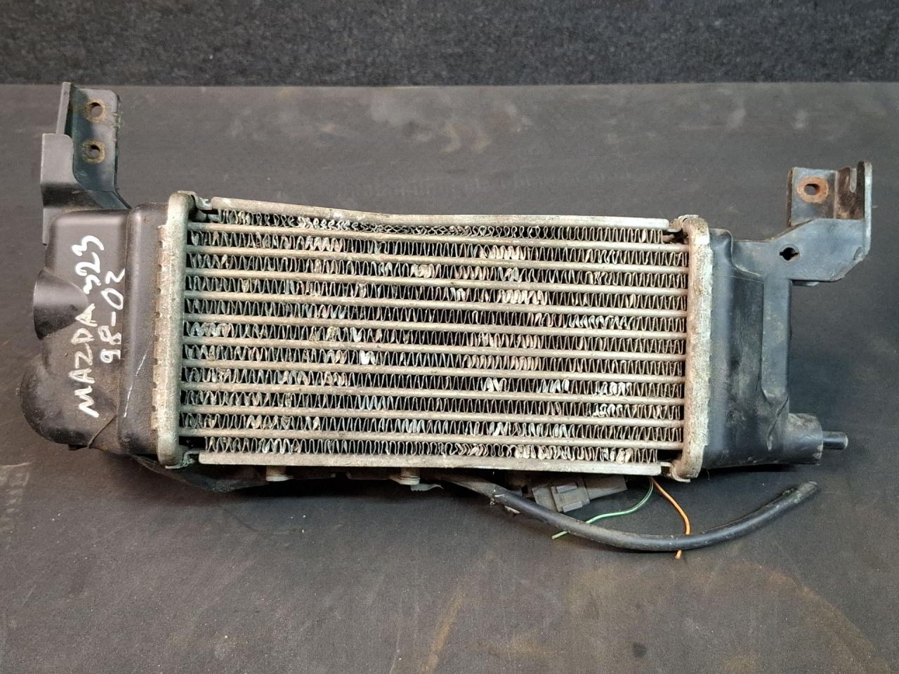 интеркулер Mazda 323 6 поколение 2000, дизель - фото №1