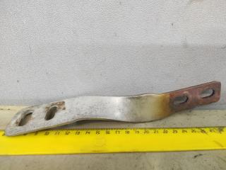 кронштейн (крепление) Chevrolet Equinox 3 поколение 2018, 1.5 л., бензин, АКПП, серый 139х, минивэн, передний привод, 12665797