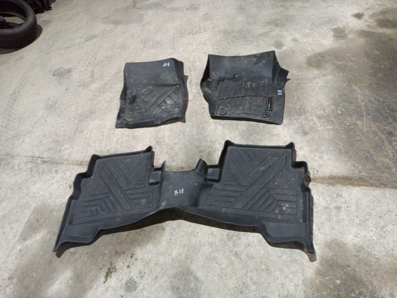 Коврики салона Mitsubishi ASX 1 поколение 2012, 2.0 л., 4B11, бензин, АКПП, черный, внедорожник 5 дв., полный привод - фото №1