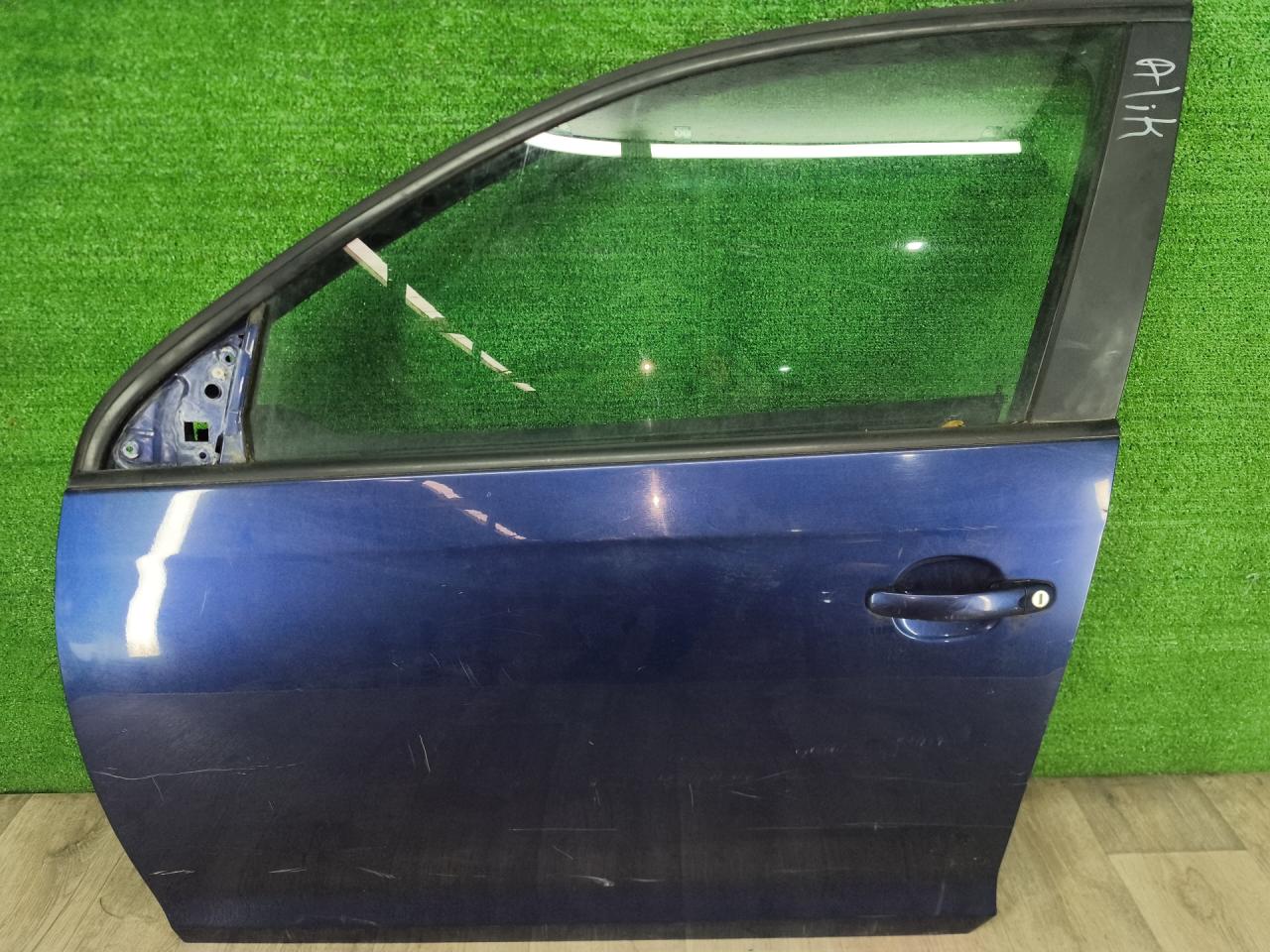 дверь передняя левая Volkswagen Jetta 5 поколение 2006, синий, седан - фото №1