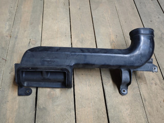 воздухозаборник Mazda Xedos 6 1 поколение 1998, 2.0 л., бензин