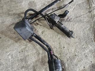 горловина топливного бака Toyota Prius V 1 поколение ZVW41 ZVW41 2014, 1.8 л., гибрид, АКПП, синий, хетчбэк 5 дв., передний привод