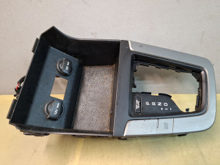 рамка обрамление кулисы Hyundai Elantra AD 2018, 2.0 л., бензин, АКПП, серебристый, передний привод, 84604F2KS0THU