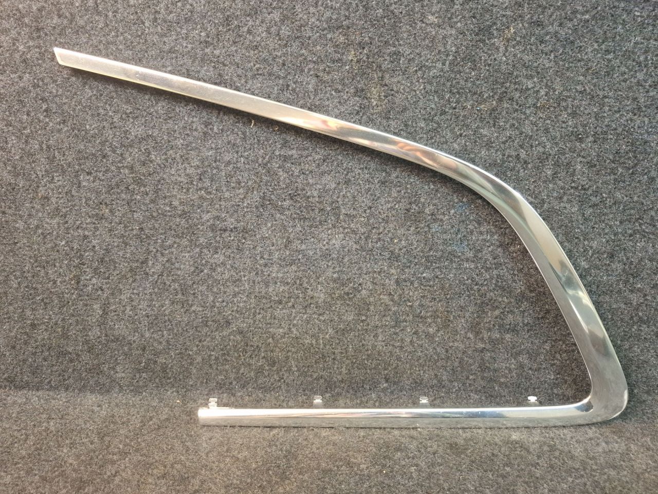 молдинг стекла Volvo XC60 2 поколение 2020, 32244387 - фото №1