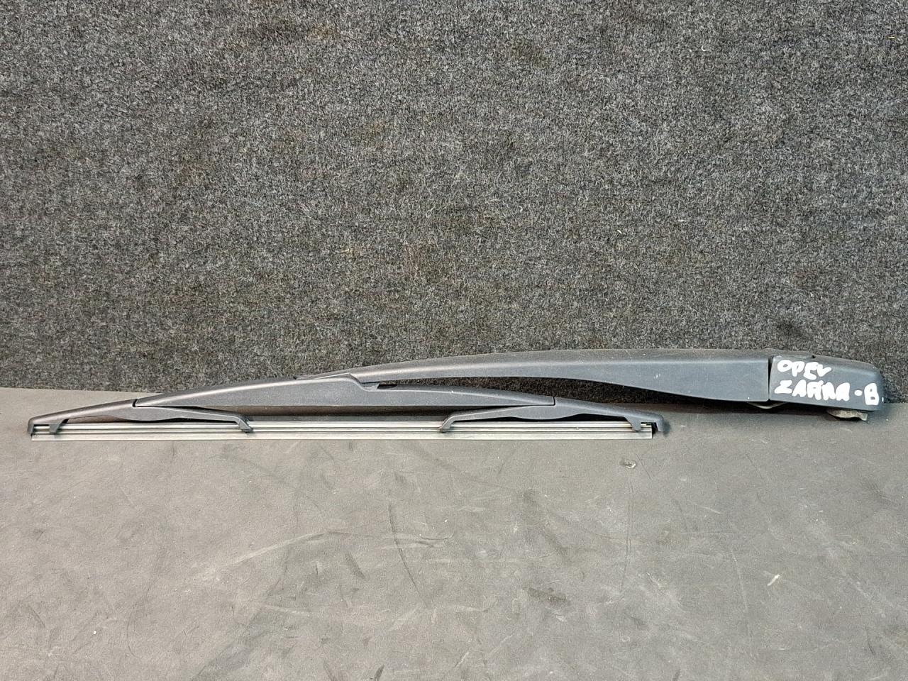 щеткодержатель задний Opel Zafira 2 поколение (B) 2006, 172851725, 495058724 - фото №1