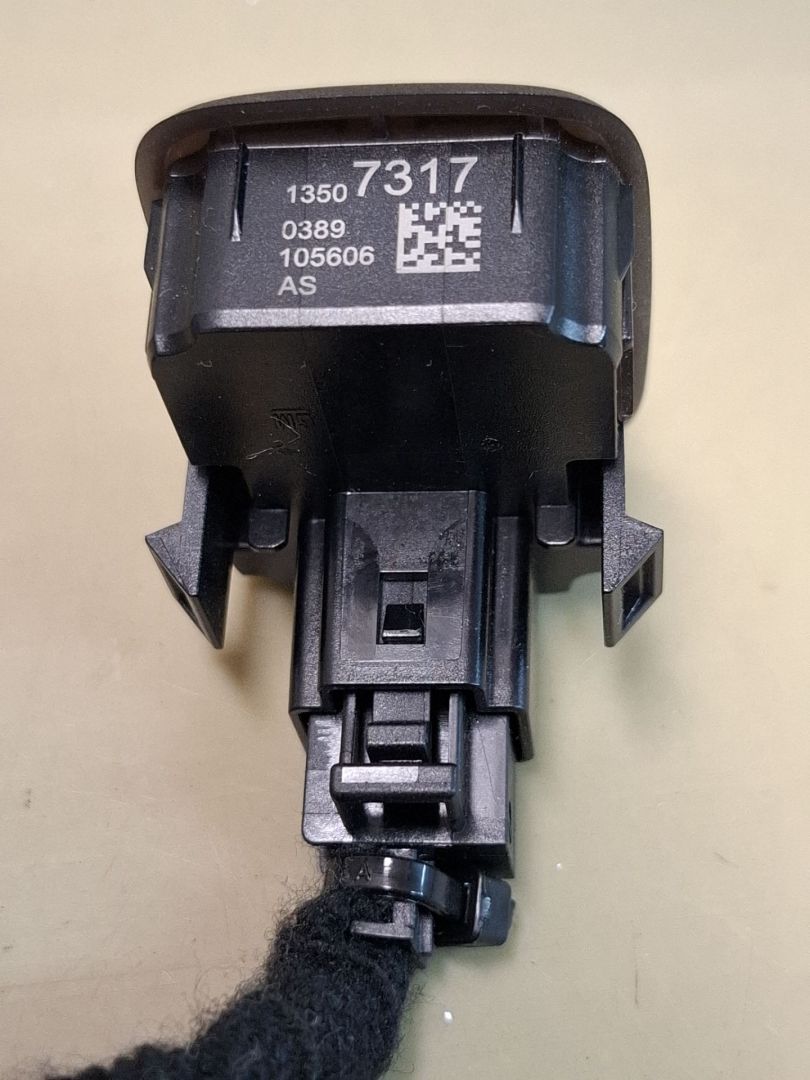 датчик света Chevrolet Blazer 3 поколение 2019, 3.6 л., бензин, АКПП, белый, полный привод, 13507317 - фото №1