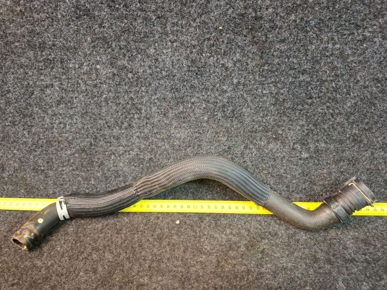 патрубок отопителя (печки) Chevrolet Equinox 3 поколение 2018, 1.5 л., бензин, АКПП, серый/441b, полный привод, 23463167 - фото №1