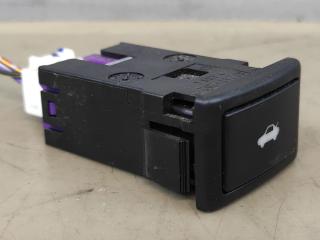 кнопка открытия багажника Suzuki Kizashi 1 поколение 2012, 2.4 л., J24B, бензин, АКПП, красный, седан, полный привод, SP241202