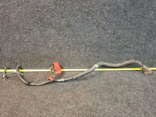 плюсовой провод аккумулятора Toyota Sienna 3 поколение 2011, 3.5 л., 2GR-FE, бензин, АКПП, серый, передний привод