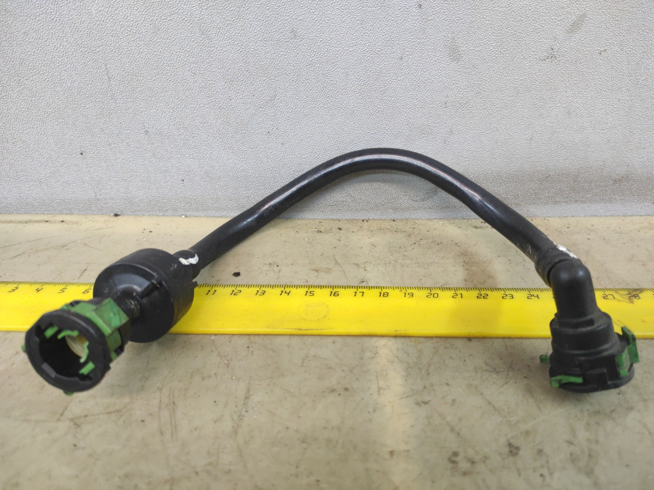 трубка вакуумная усилителя тормозов Chevrolet Equinox 3 поколение 2018, 1.5 л., бензин, АКПП, серый 139х, минивэн, передний привод - фото №1